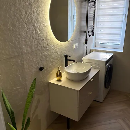 Rocha 159 - Blisko Jasnej Gory - Free Parking Apartmán Čenstochová